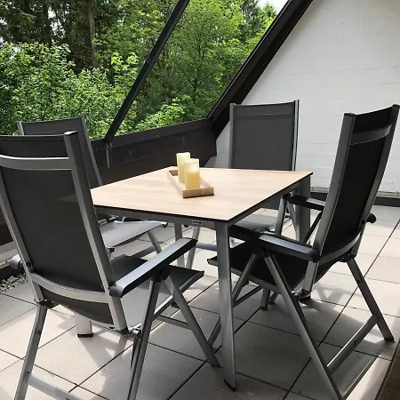 Apartment Pistenblume - Skipiste, Stadtzentrum Winterberg