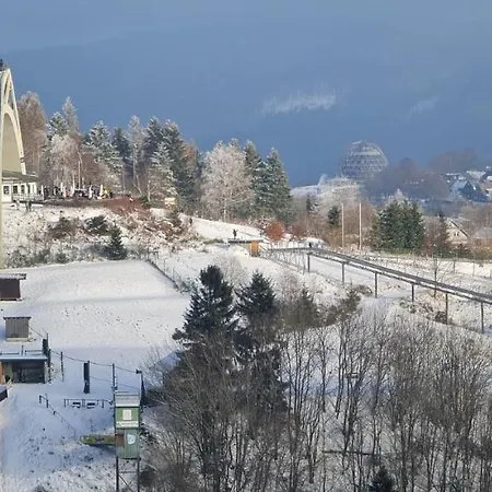 Pistenblume - Skipiste, Stadtzentrum Apartment Winterberg